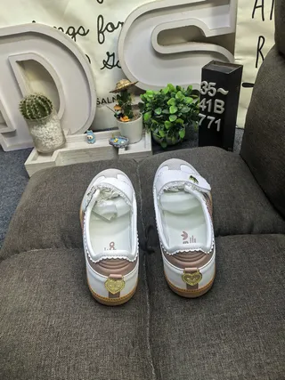 Adidas Samba White and Beige Laceless Lifestyle Sneakers 8