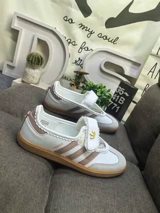 Adidas Samba White and Beige Laceless Lifestyle Sneakers 9