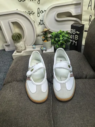 Adidas Samba White and Beige Laceless Lifestyle Sneakers 10