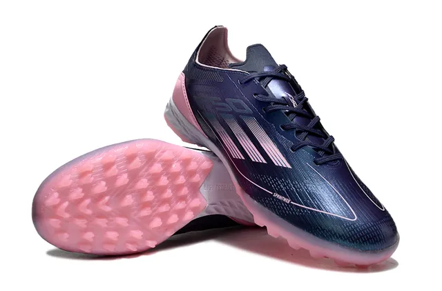 Adidas Speedportal Navy Pink Chaussures de football synthétiques basses rayures dégradées détails gazon artificiel 4