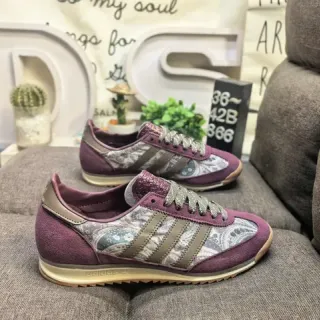 Adidas Spezial बैंगनी पैस्ले लाइफस्टाइल स्नीकर