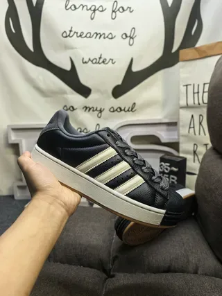 Adidas Superstar Chaussures Lifestyle Noires et Off-White 5