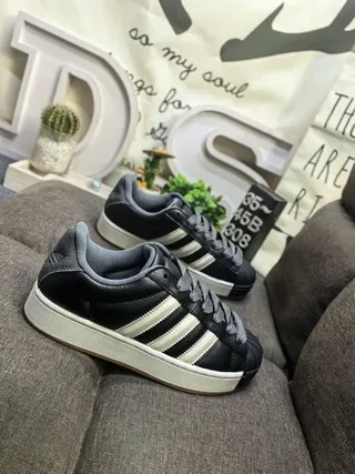 Adidas Superstar Chaussures Lifestyle Noires et Off-White 9