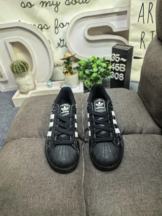 Adidas Superstar Star-Embroidered Black and Cream Lifestyle Sneakers 10
