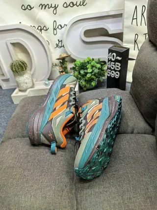 Adidas Terrex Agravic Flow Light Gray Gold Orange Lifestyle Sneakers 16