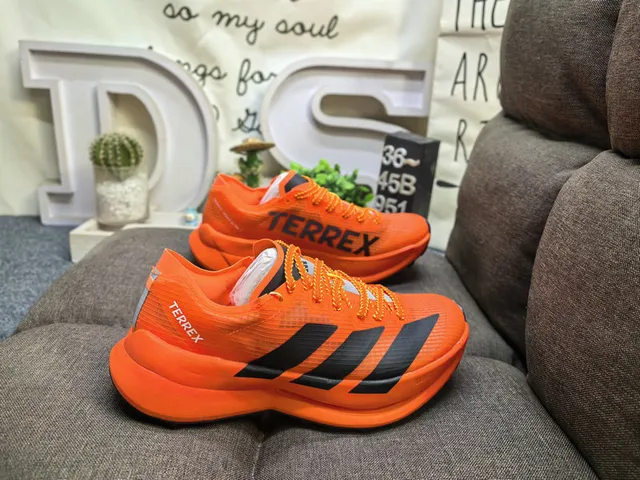 Adidas Terrex Blue and Lime Green Running Shoes 21