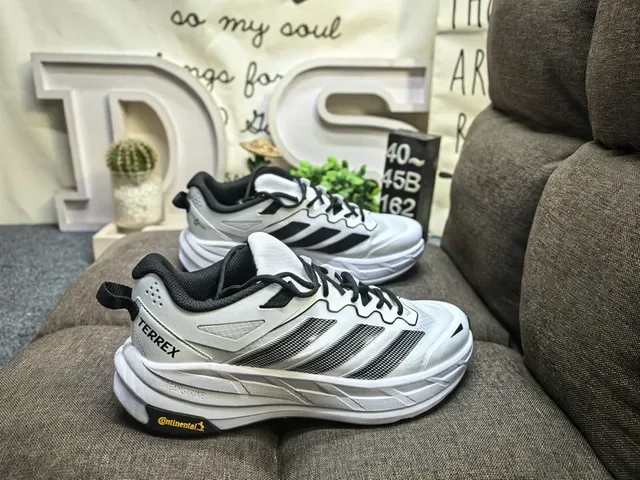 Adidas Terrex Gray White Lightweight Trail Runner Mesh And Synthetic Overlay Upper Running Shoes 21