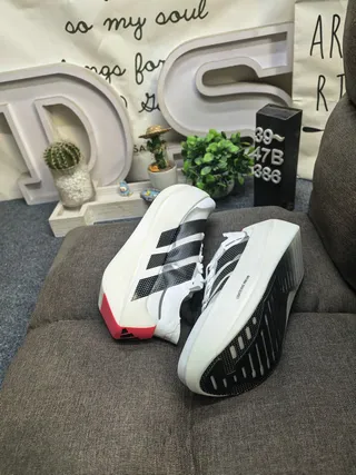 Adidas Blanc Noir Carbon-Plated Silhouette de Course Rayures Perforées Chaussures de Course 6
