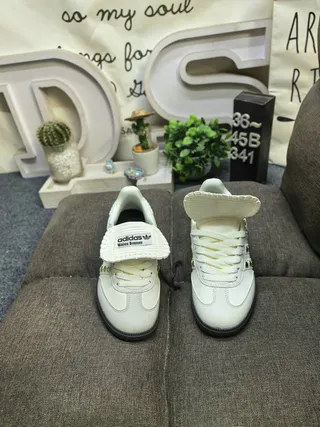 Adidas White Black Riveted Side Panels Leather Upper Lifestyle Sneakers 10