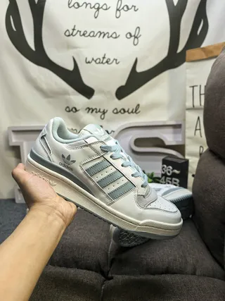 Adidas White Blue Low-Top Padded Collar Lifestyle Sneakers 5