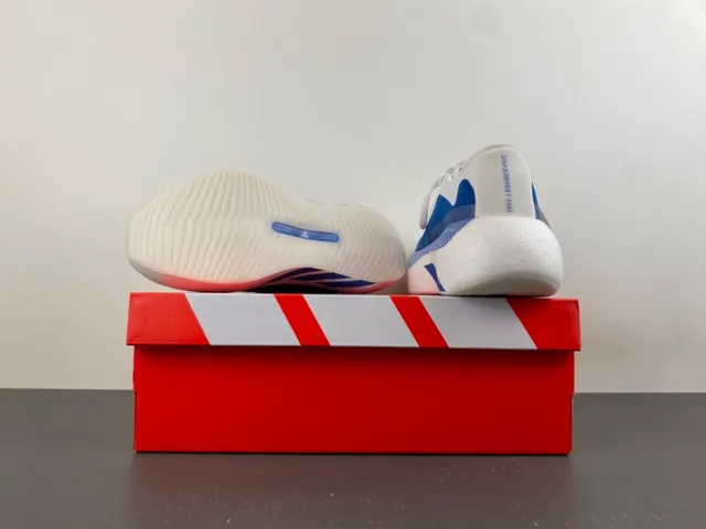 Adidas White Blue Wave-Patterned Side Stripes Knit-Mesh Upper Lifestyle Sneakers 16
