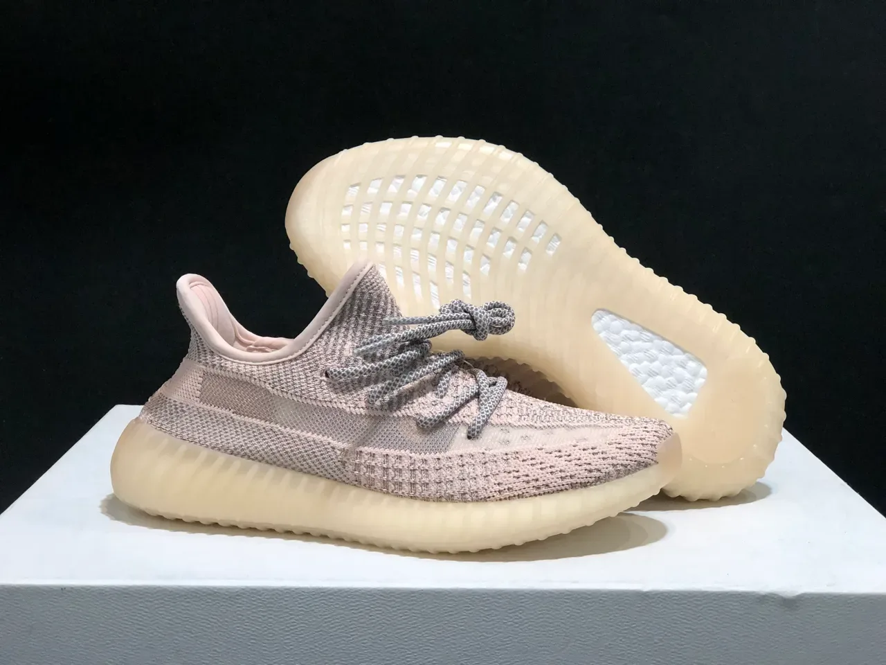 Adidas Yeezy Boost 350 Beige Gray Knit Upper Ribbed Translucent Sole Lifestyle Sneakers 7