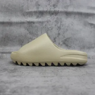 Adidas Yeezy Slide बेज चप्पल