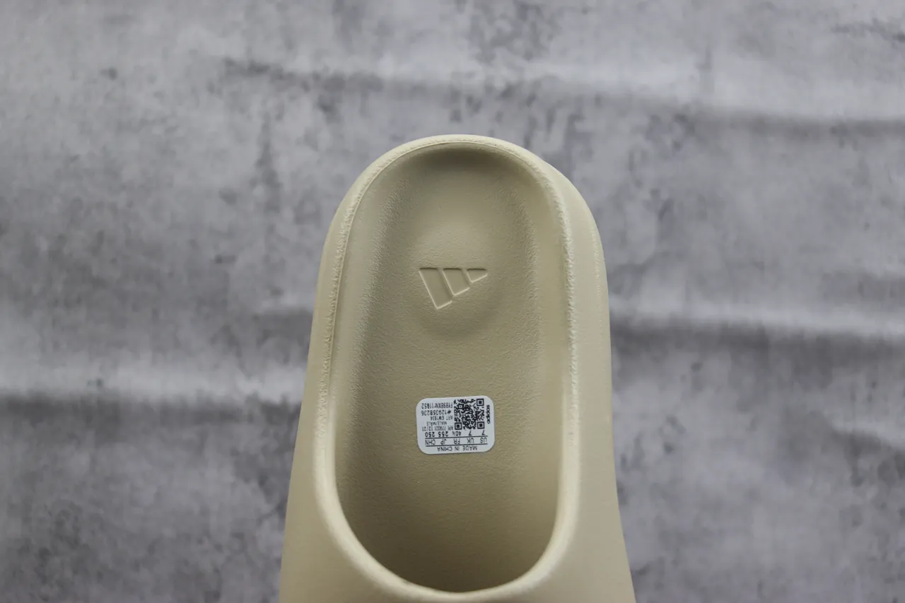 Adidas Yeezy Slide Beige Slippers 3