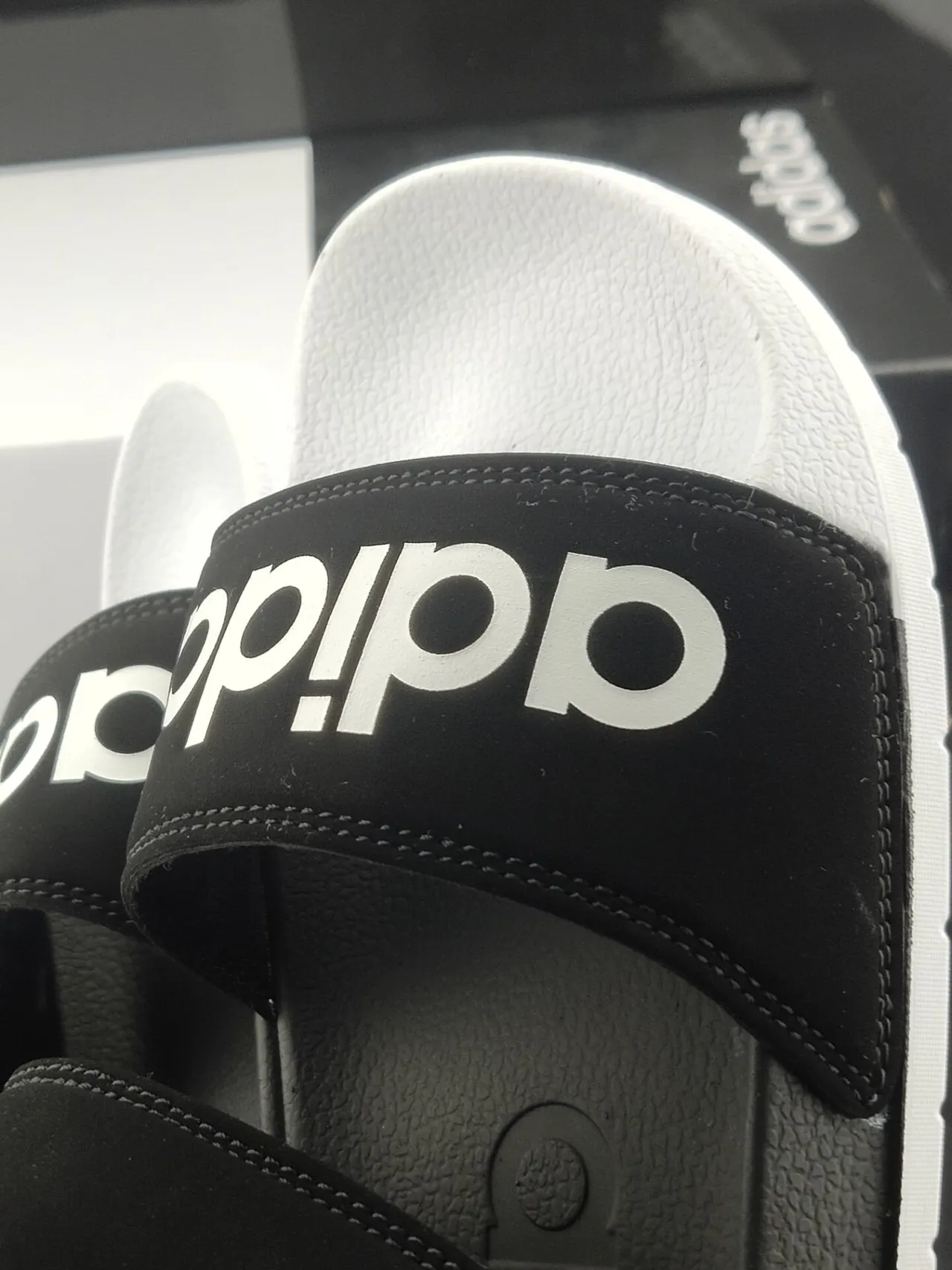 Adidas Yeezy Slide Sandales Casual Noires et Blanches 6