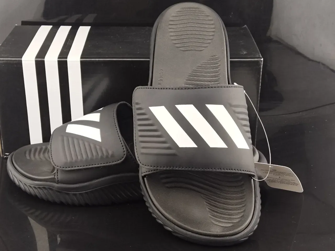 Adidas Yeezy Slide 黑白拖鞋 3