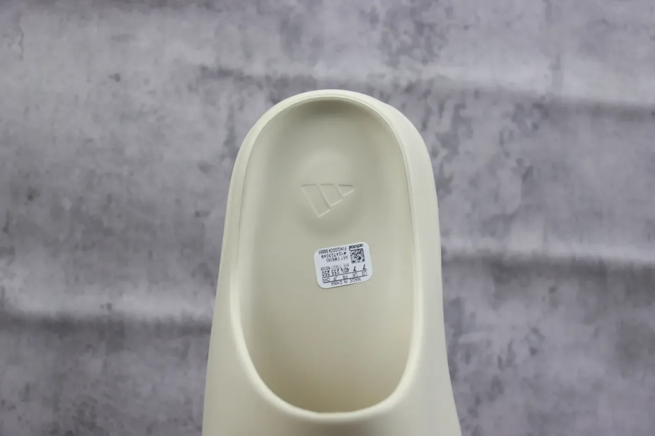 Adidas Yeezy Slide Off-White Slipper 3
