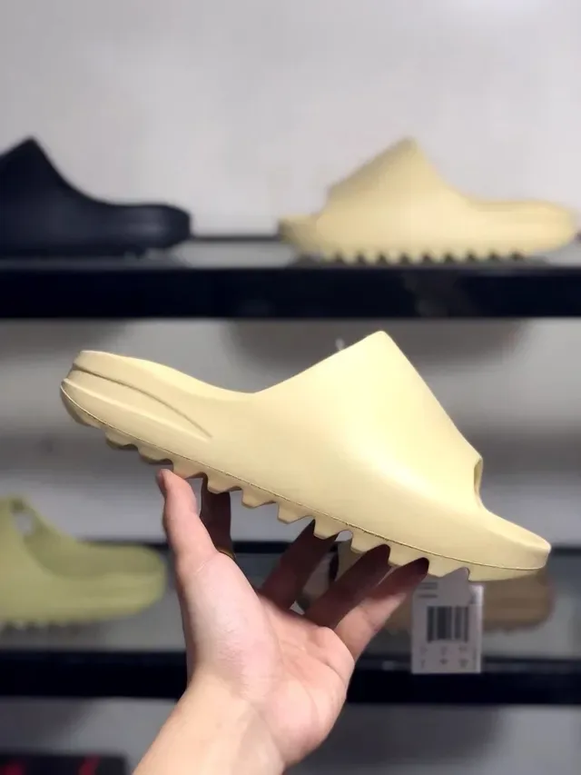 Adidas Yeezy Slide Off-White Slippers 3
