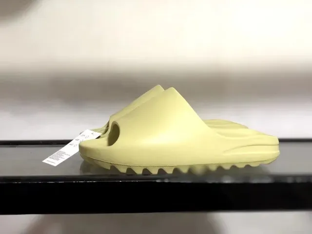 Adidas Yeezy Slide Off-White Slippers 12
