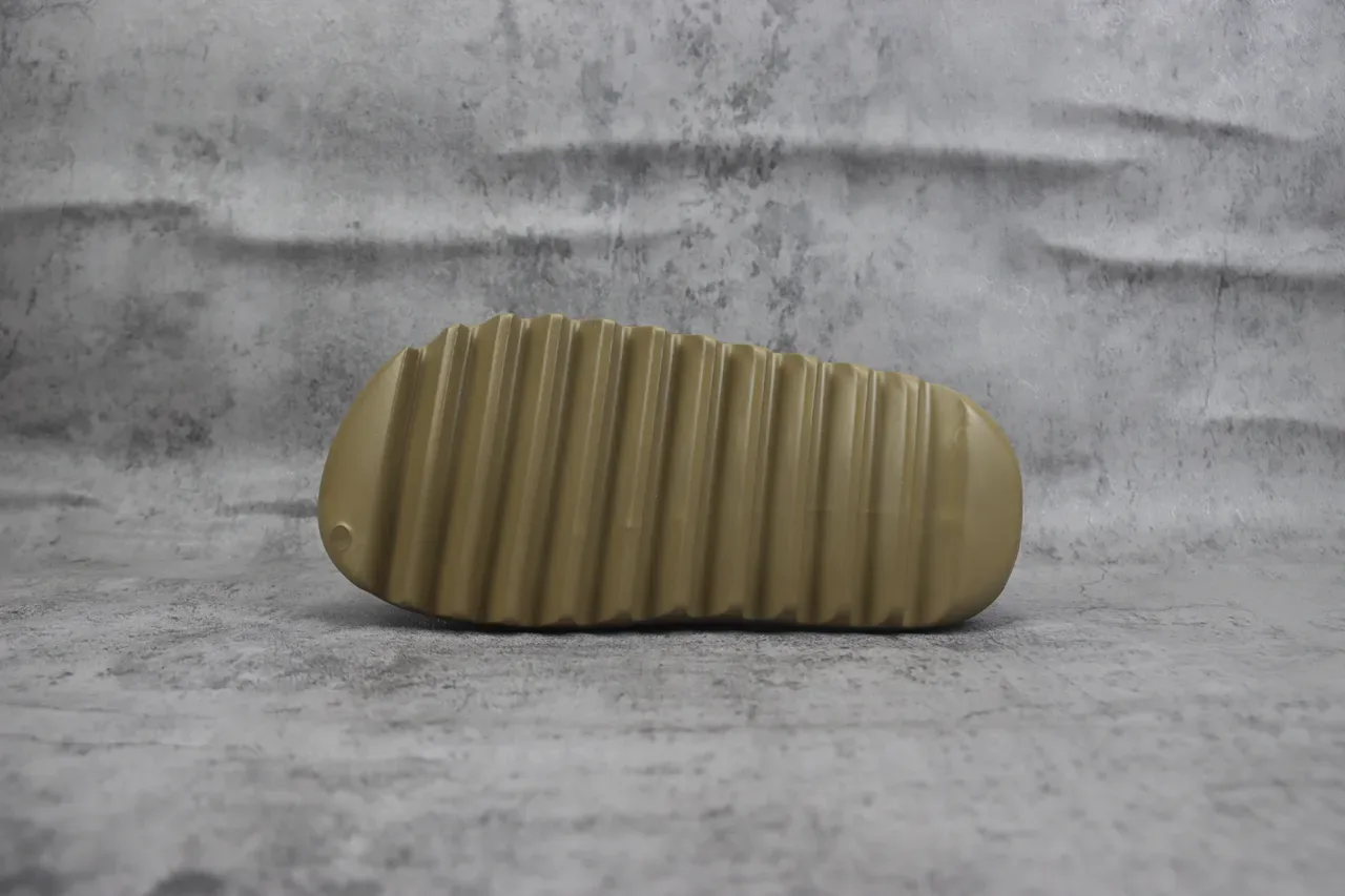 Adidas Yeezy Slide Sandales Olive 6
