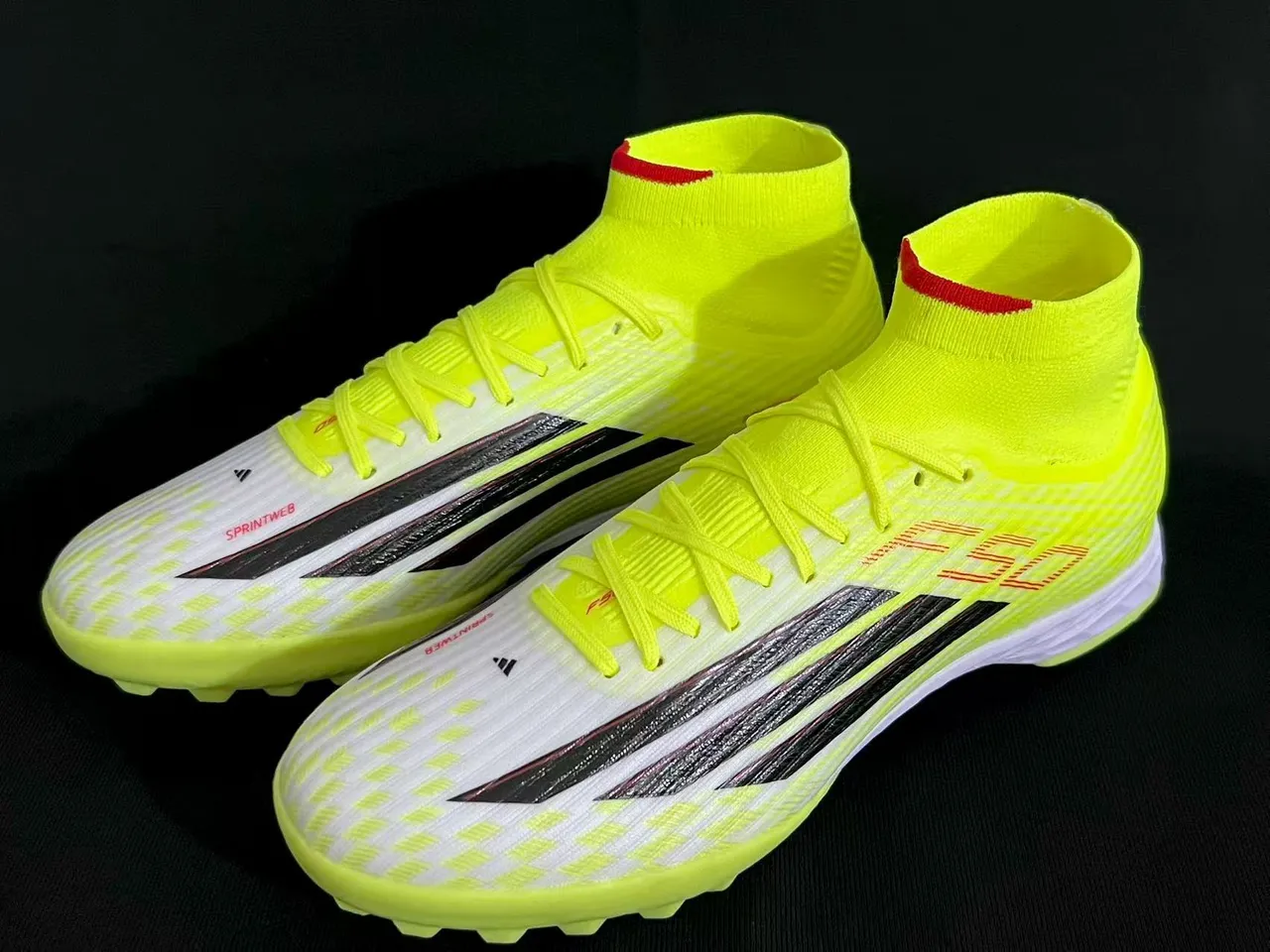 Adidas Jaune Noir Haut-Coupé Col en Tricot Néon Partie Supérieure Synthétique Turf Chaussures de Football 9