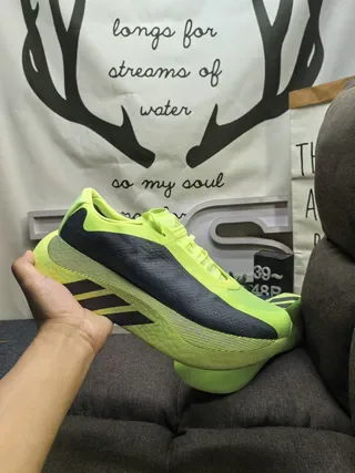 Adidas Yellow Black Knit Upper Sculpted Ridged Midsole Lifestyle Sneakers 5