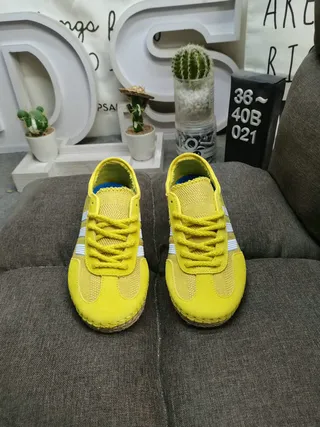 Adidas Yellow White Low-Top Textile Mesh/suede Upper Lifestyle Sneakers 10