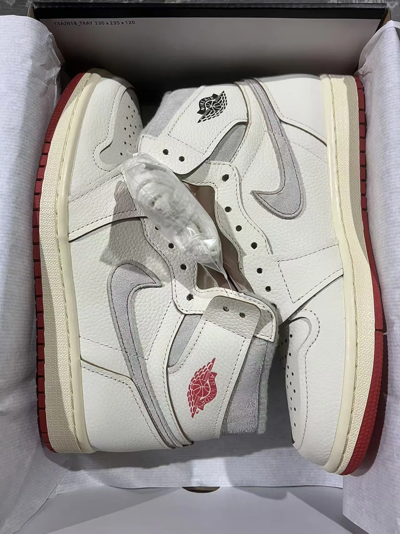 Air Jordan 1 Beige Red High-Top Pebbled Leather Upper Basketball Shoes 9