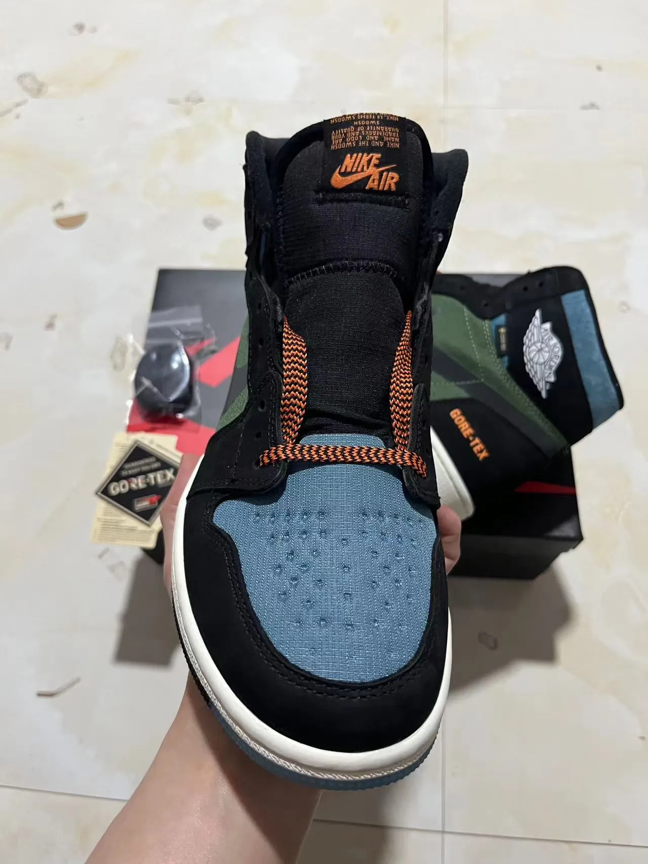 Air Jordan 1 GORE-TEX Olive Black Teal Basketball Shoes 3