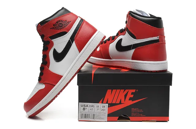 Air Jordan 1 High Black White Red Basketball Shoes 4