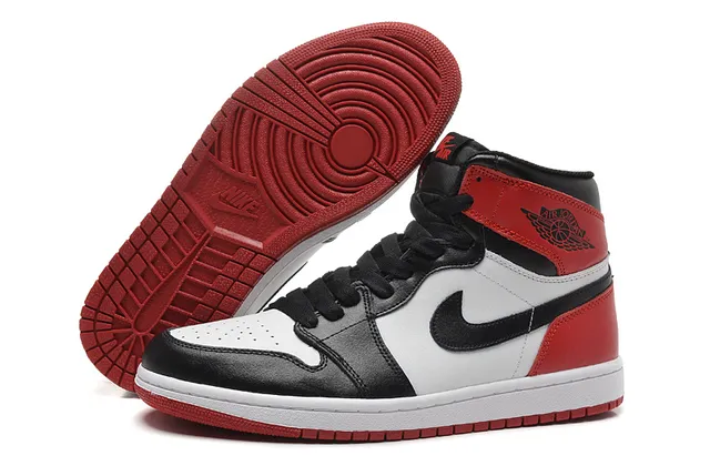 Air Jordan 1 High Black White Red Basketball Shoes 16