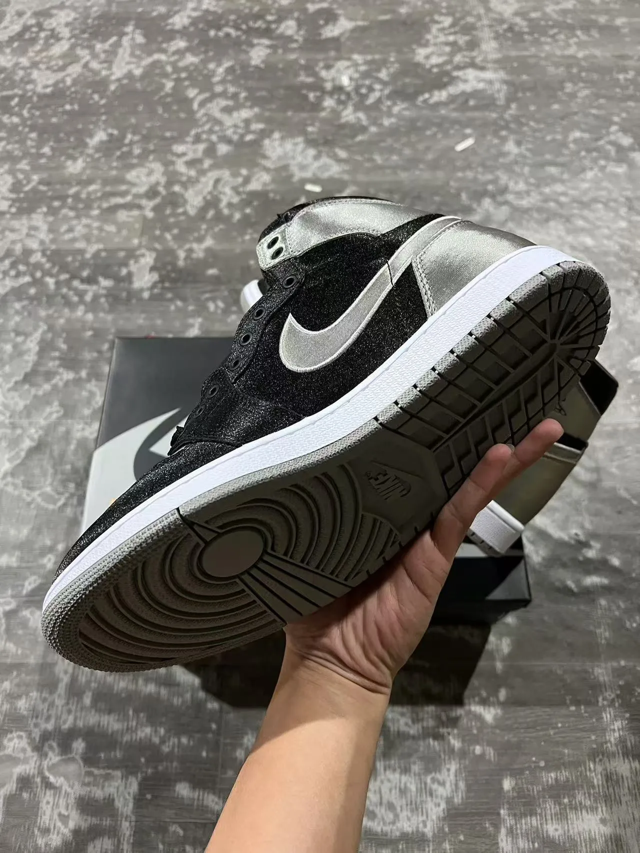 Air Jordan 1 High Metallic Silver Black Basketball Shoes 6