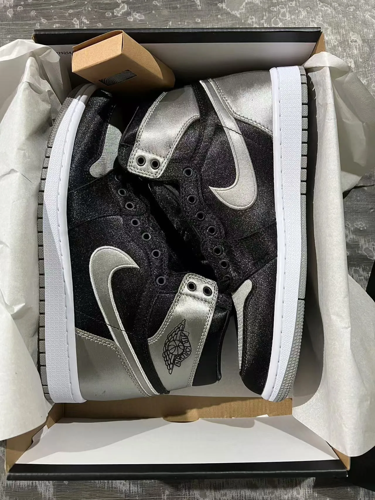 Air Jordan 1 High Metallic Silver Black Basketball Shoes 9
