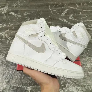 Air Jordan 1 White Light Gray Basketball Shoes