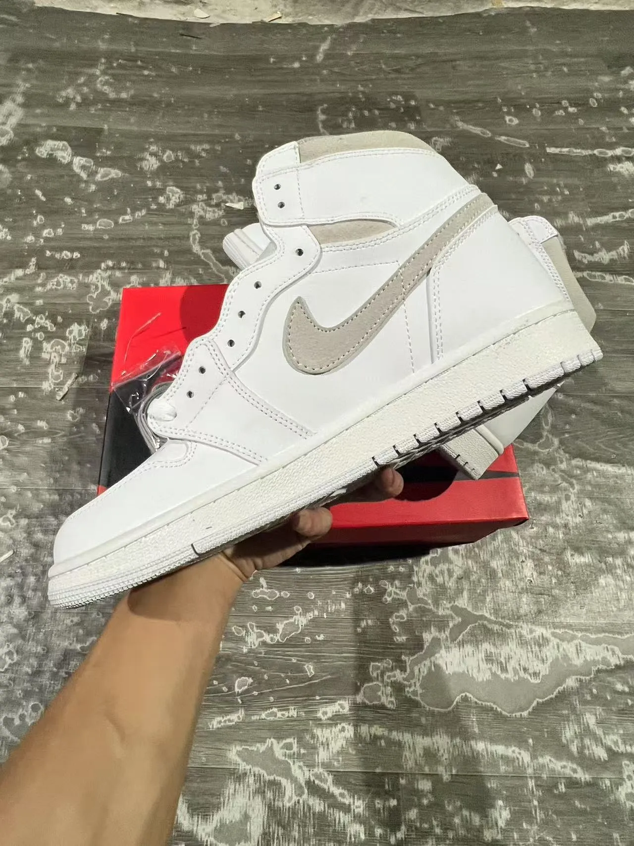 Air Jordan 1 White Light Gray Basketball Shoes 5