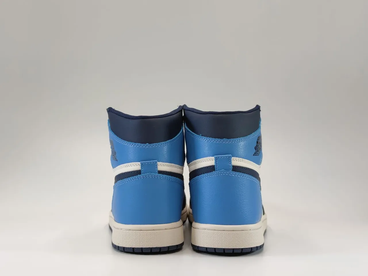 Air Jordan 1 Branco Marinho High-Top Couro Painelado Tênis de Basquete 4