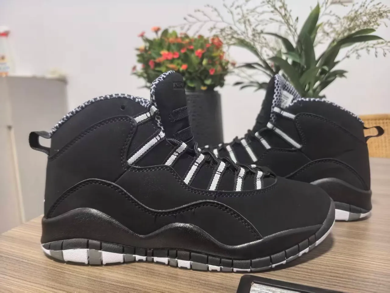 Air Jordan 10 Black White Gray High-Top Basketball Shoes 3