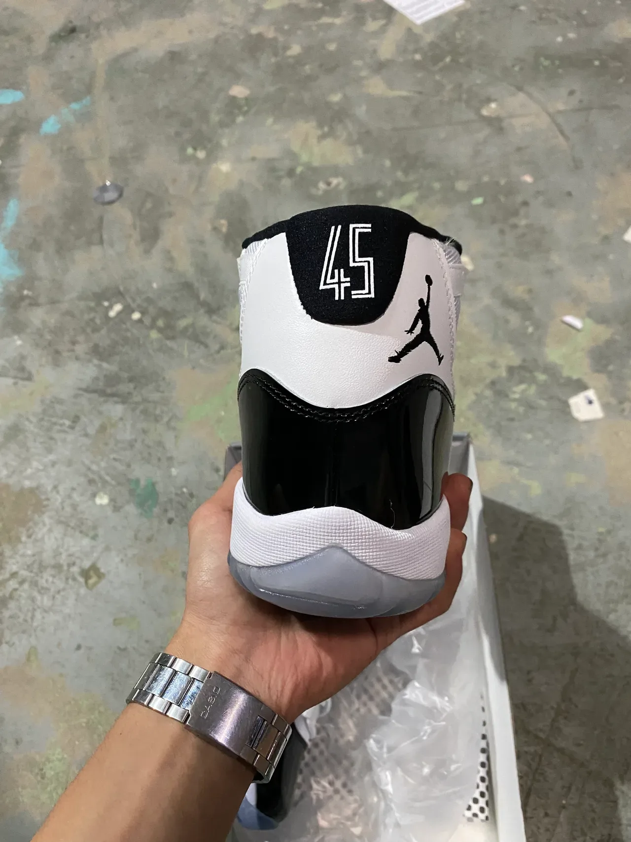 Air Jordan 11 Black and White Patent Leather Basketball Shoes 6