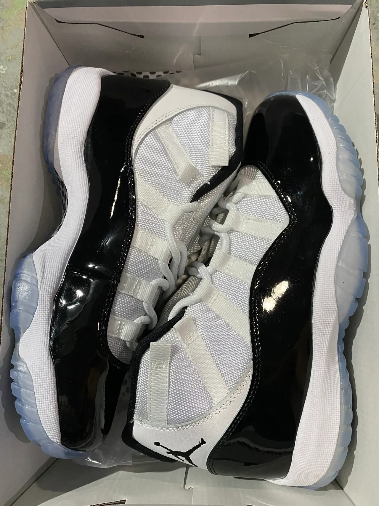 Air Jordan 11 Black and White Patent Leather Basketball Shoes 7