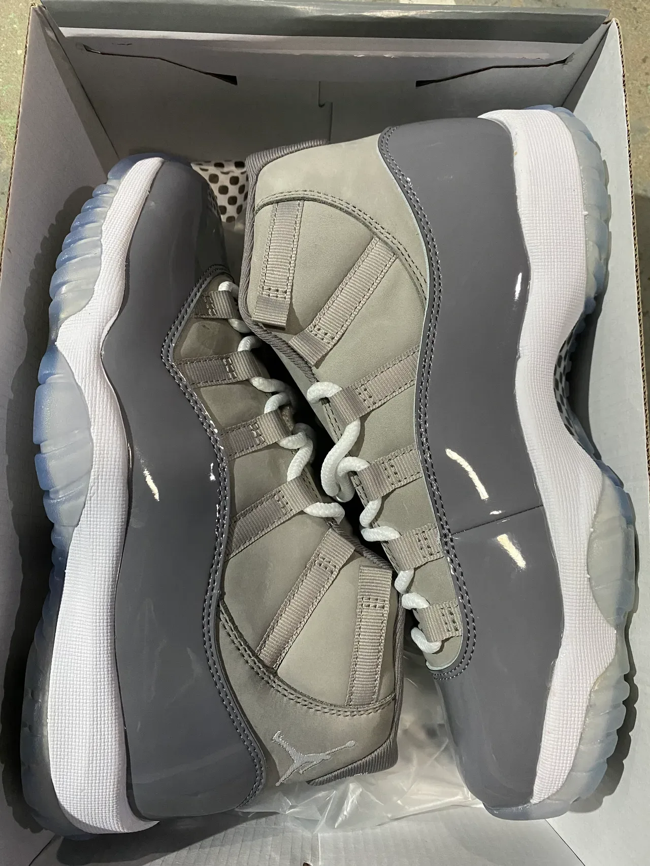 Air Jordan 11 Black and White Patent Leather Basketball Shoes 14