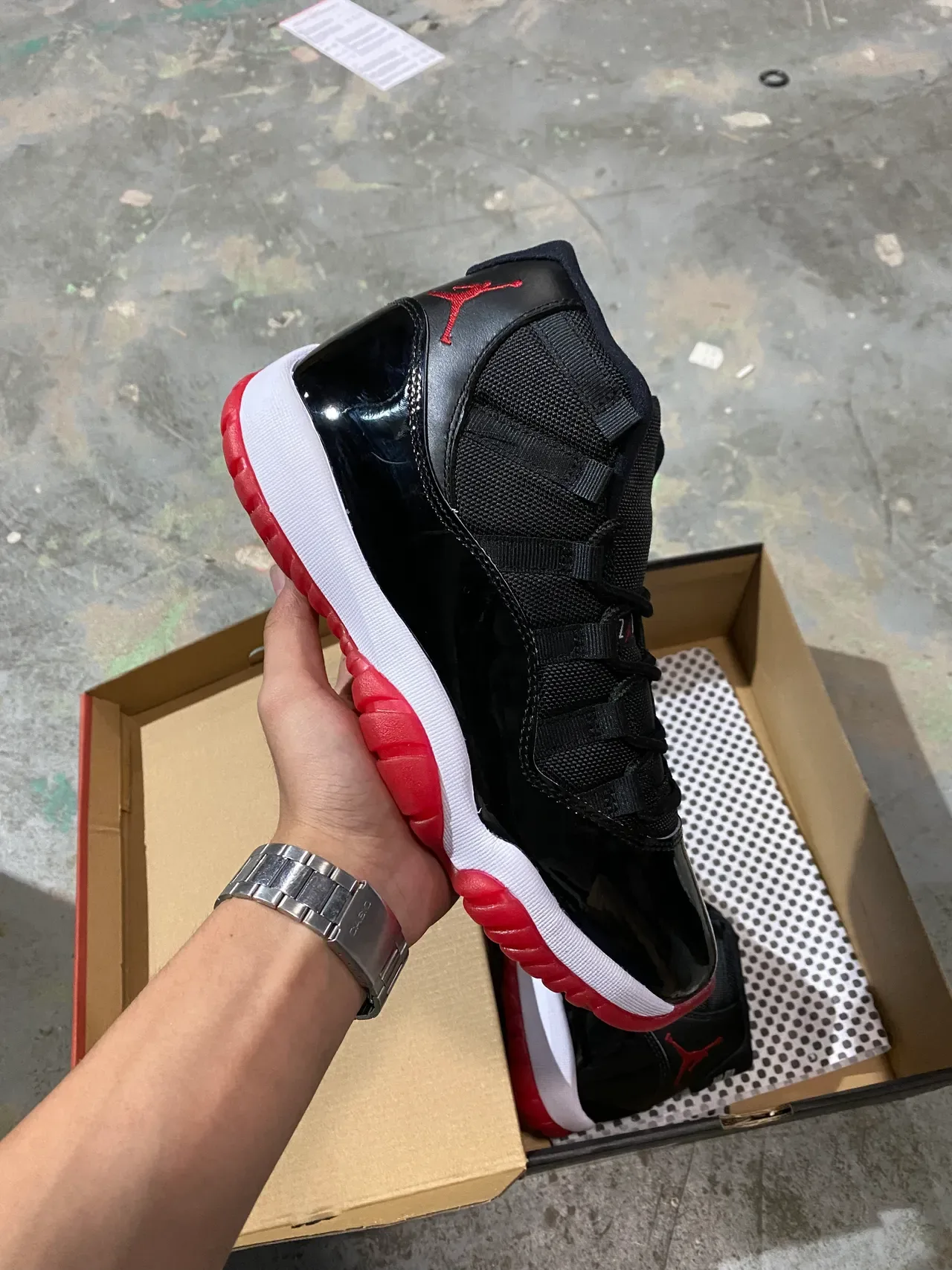 Air Jordan 11 Black and White Patent Leather Basketball Shoes 15