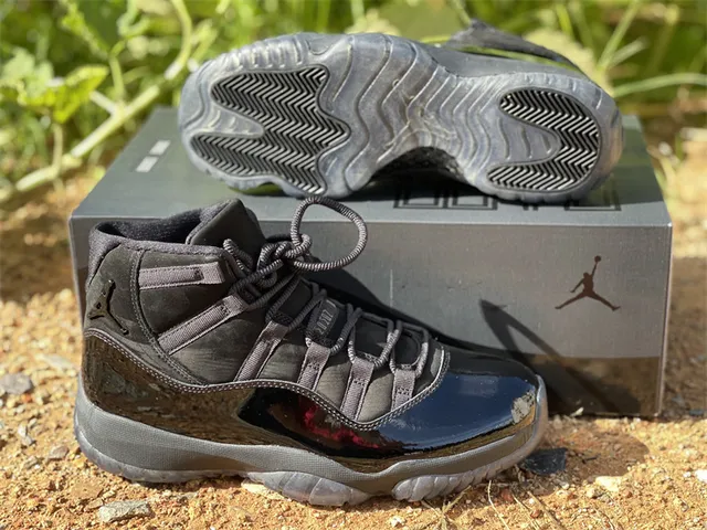 Air Jordan 11 Black Patent Leather Basketball Shoes 10