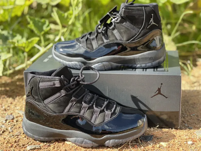 Air Jordan 11 Black Patent Leather Basketball Shoes 11