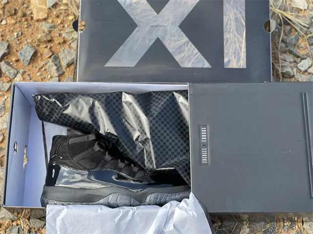 Air Jordan 11 Black Patent Leather Basketball Shoes 16