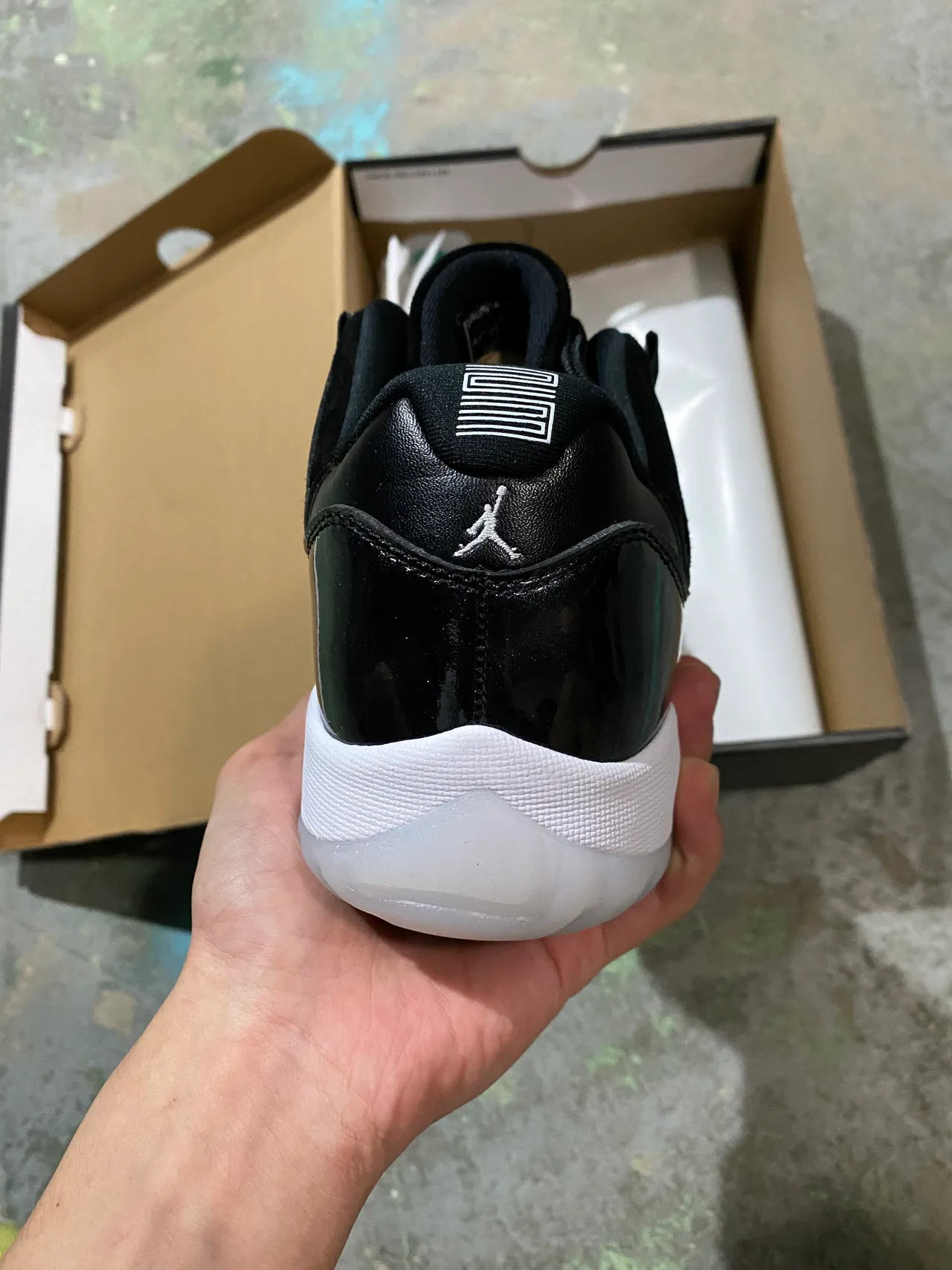 Air Jordan 11 Black Patent Leather Basketball Shoes 6