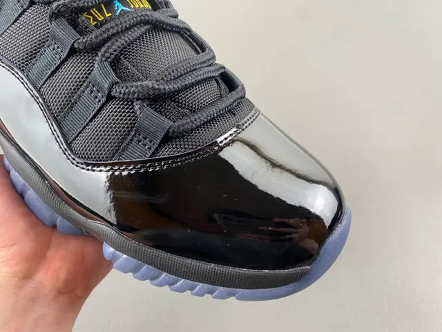 Air Jordan 11 Black Patent Leather Basketball Shoes 2