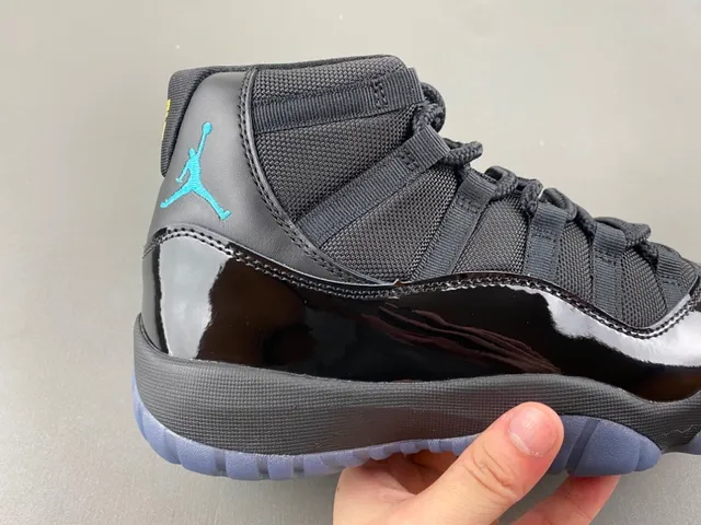 Air Jordan 11 Black Patent Leather Basketball Shoes 3