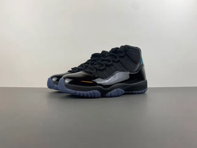Air Jordan 11 Black Patent Leather Basketball Shoes 11