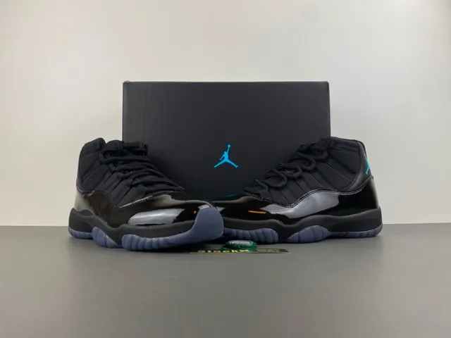 Air Jordan 11 Black Patent Leather Basketball Shoes 14