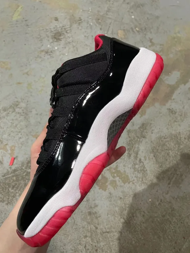 Air Jordan 11 Black Pink Patent Leather Basketball Shoes 3